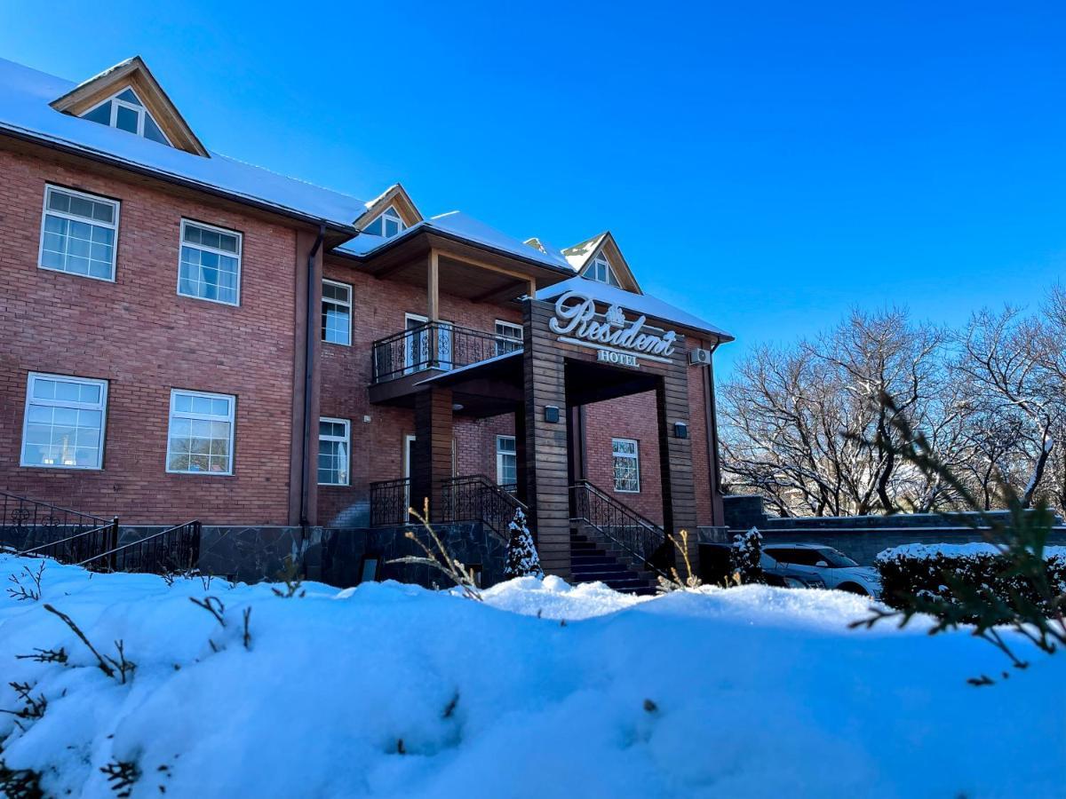Resident Hotel Kaskelen Екстер'єр фото