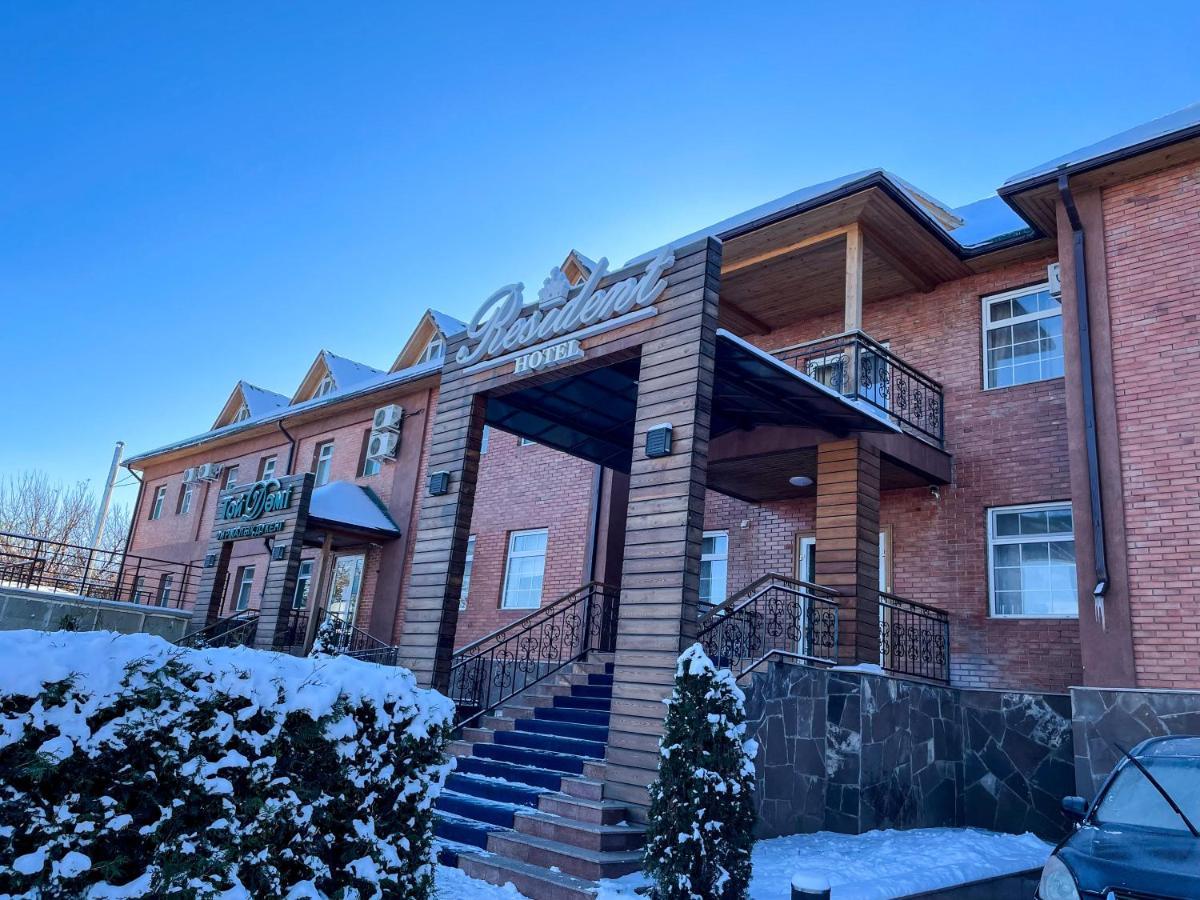 Resident Hotel Kaskelen Екстер'єр фото