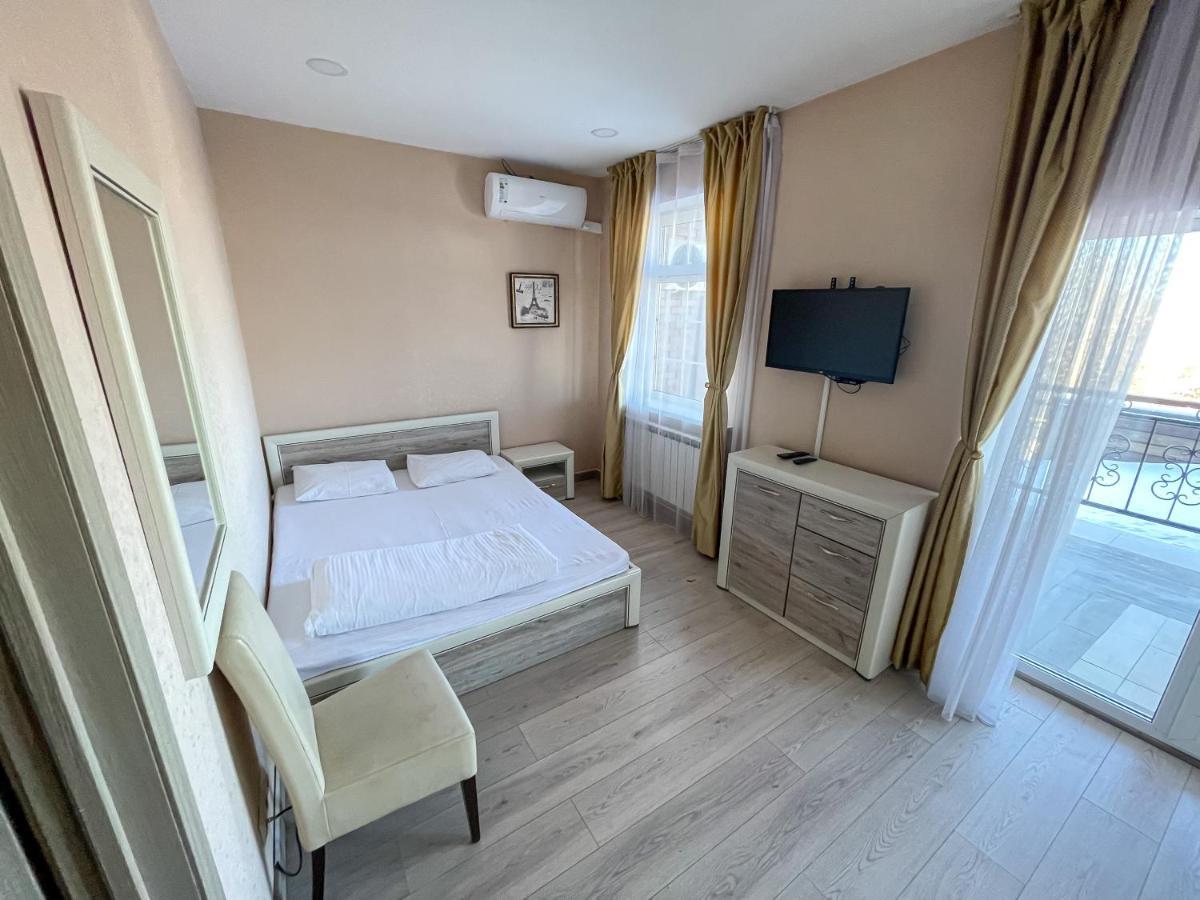 Resident Hotel Kaskelen Екстер'єр фото