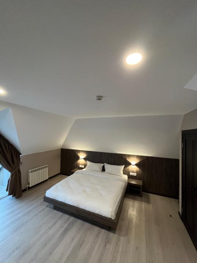 Resident Hotel Kaskelen Екстер'єр фото