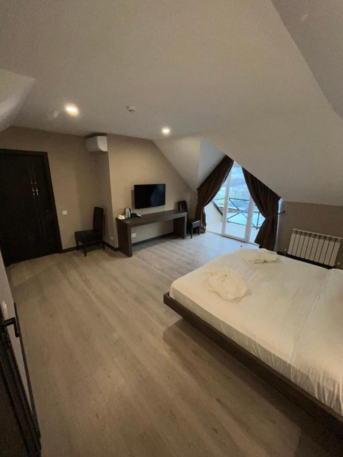 Resident Hotel Kaskelen Екстер'єр фото